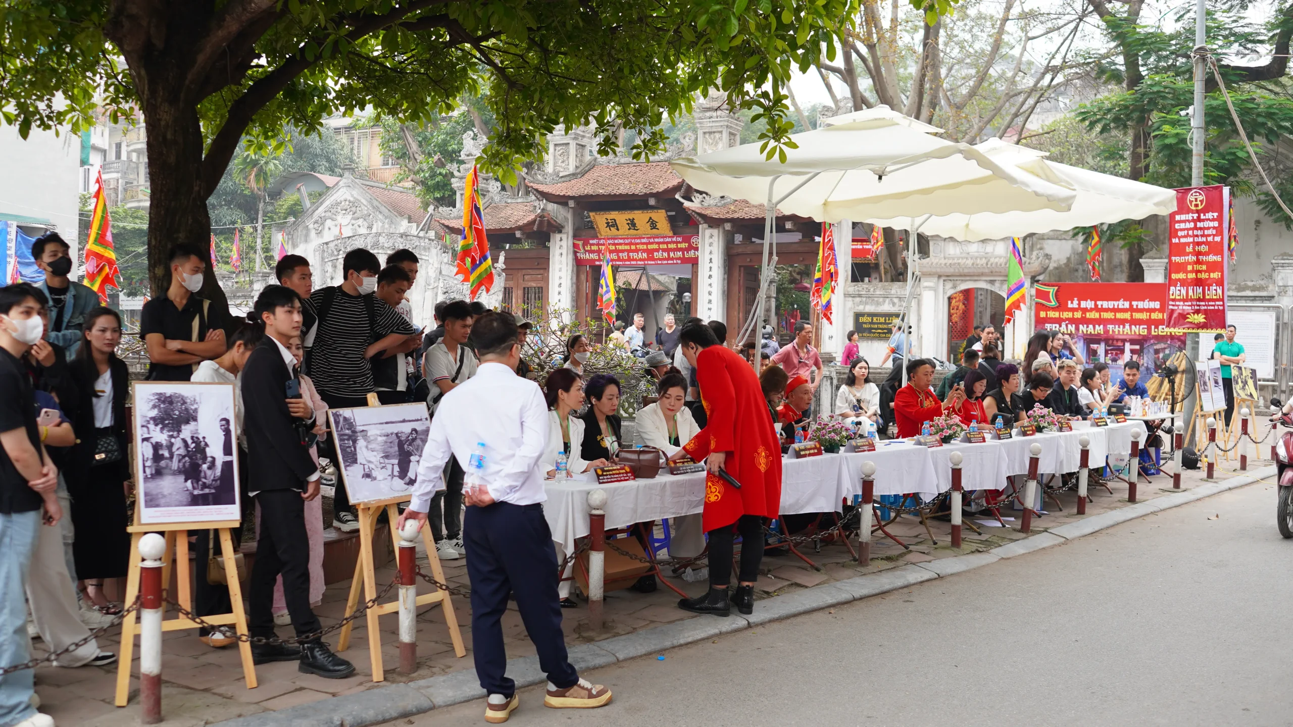 Rộn Ràng Đại Lễ Giỗ Tổ Nghề Tóc tại Kim Liên – Hà Nội: Tinh Hoa Làng Nghề Hội Tụ