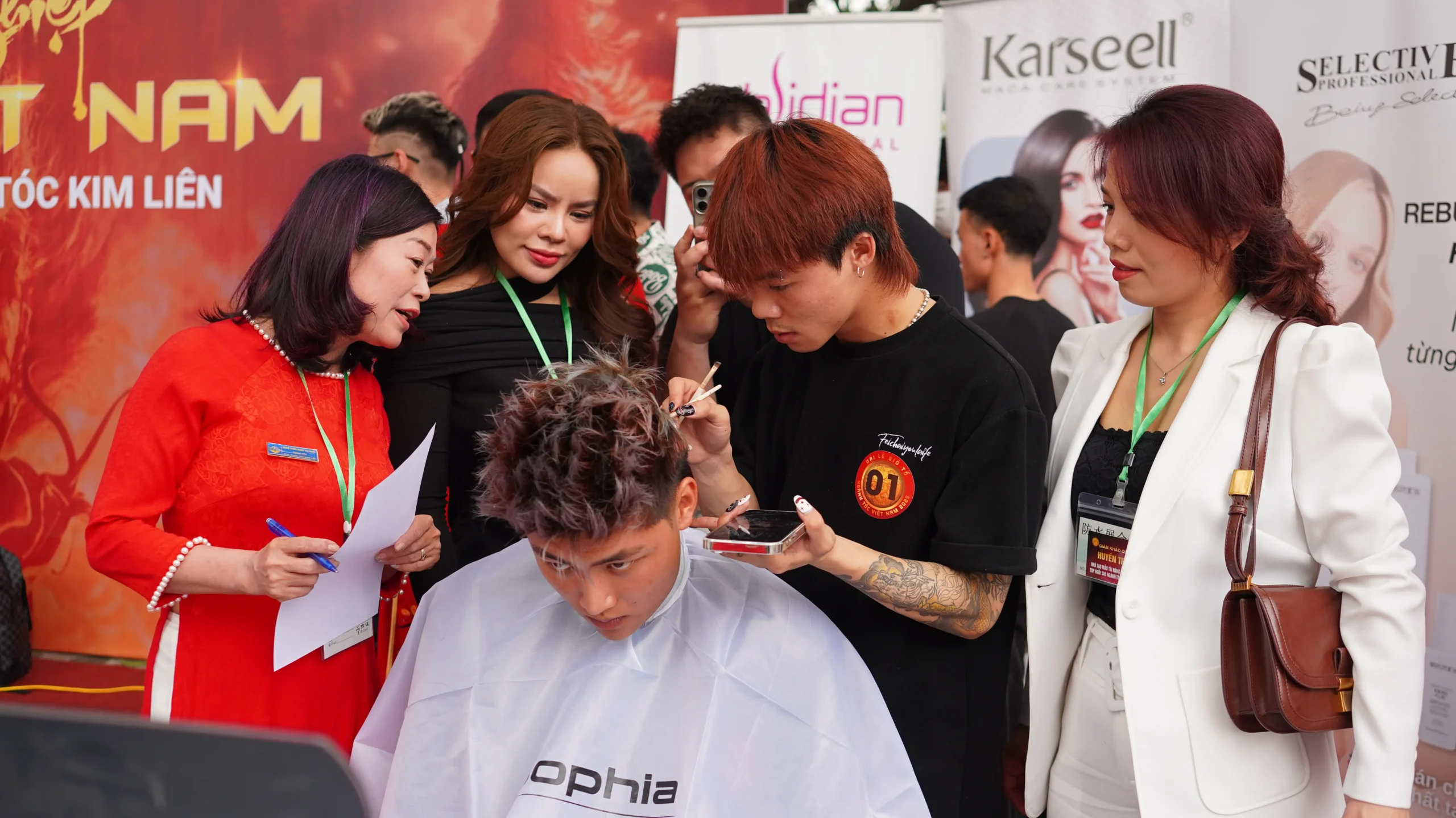 Rộn Ràng Đại Lễ Giỗ Tổ Nghề Tóc tại Kim Liên – Hà Nội: Tinh Hoa Làng Nghề Hội Tụ