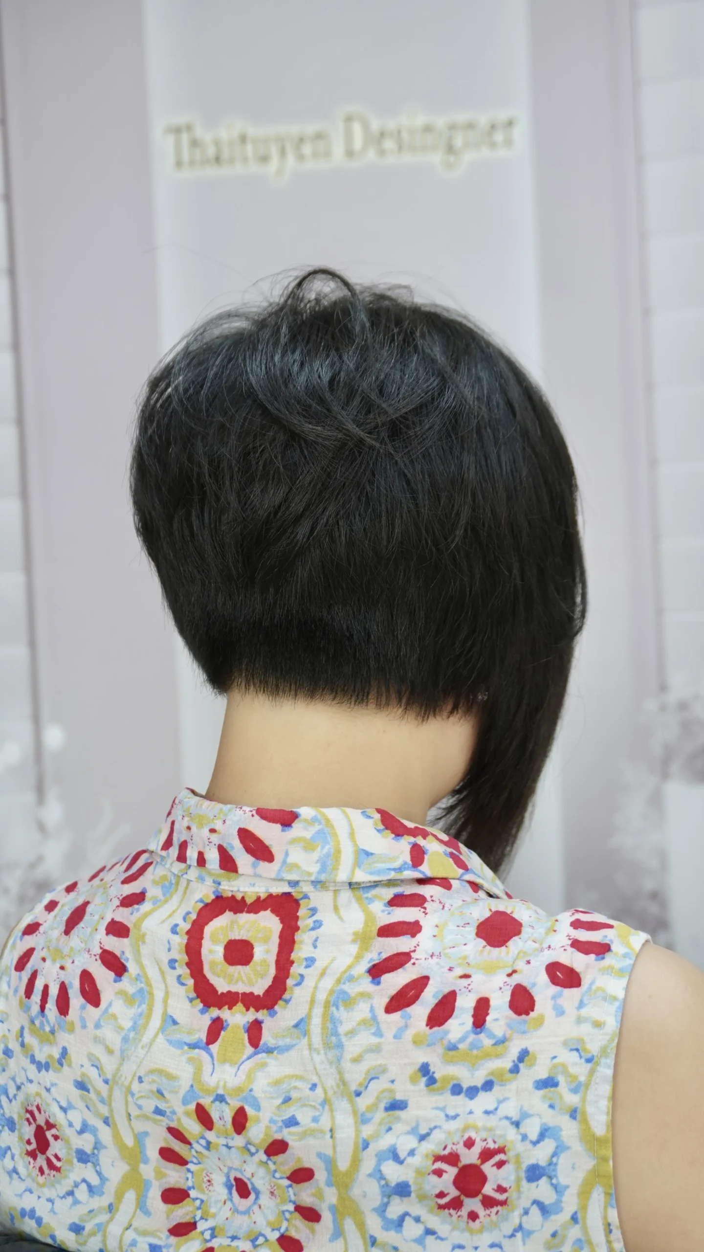 Kiểu tóc bob lệch bất đối xứng – tuyệt phẩm được thực hiện bởi Nhà tạo mẫu tóc Thái Tuyển