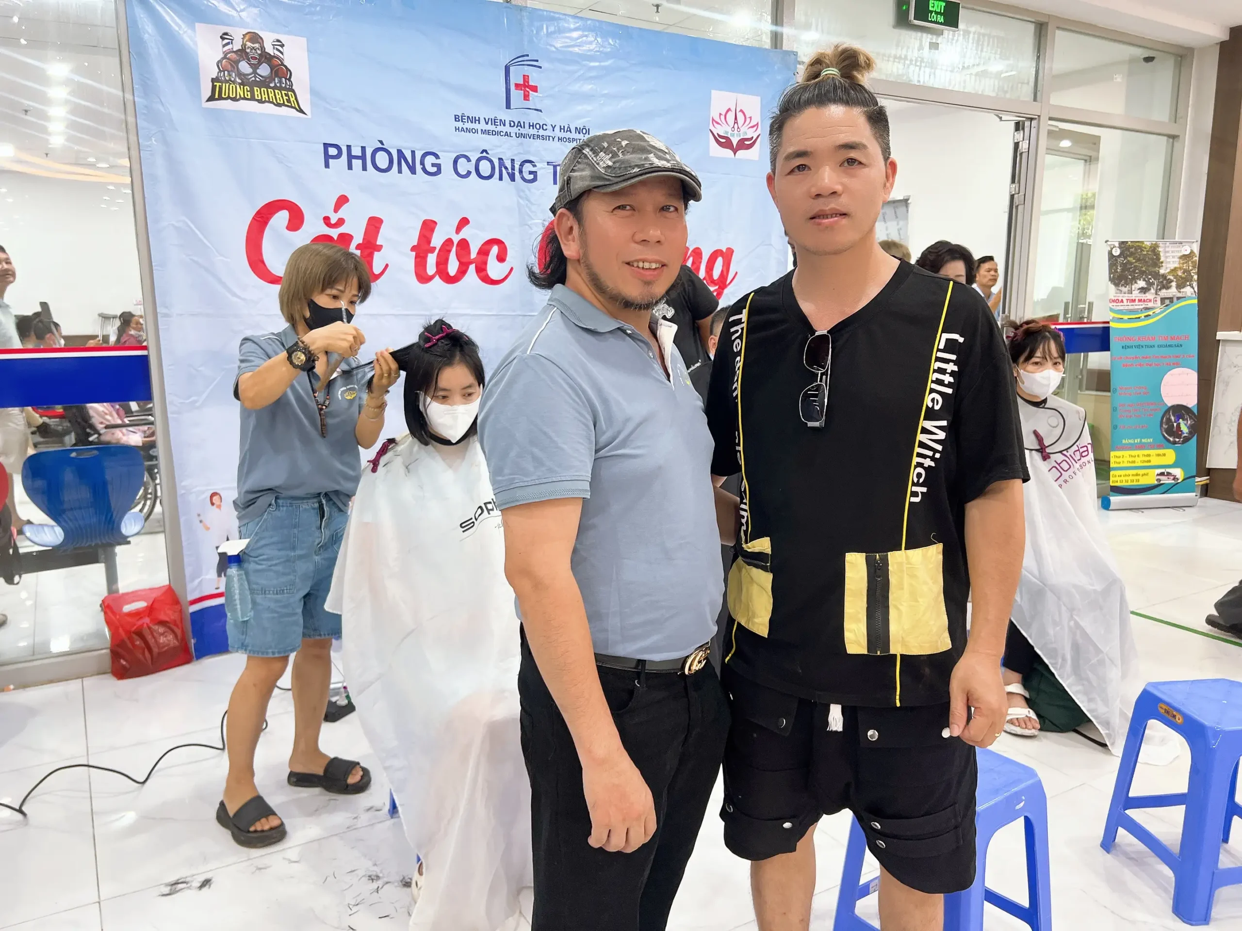 Kiểu Tóc Mullet Nhuộm Xanh Cá Tính