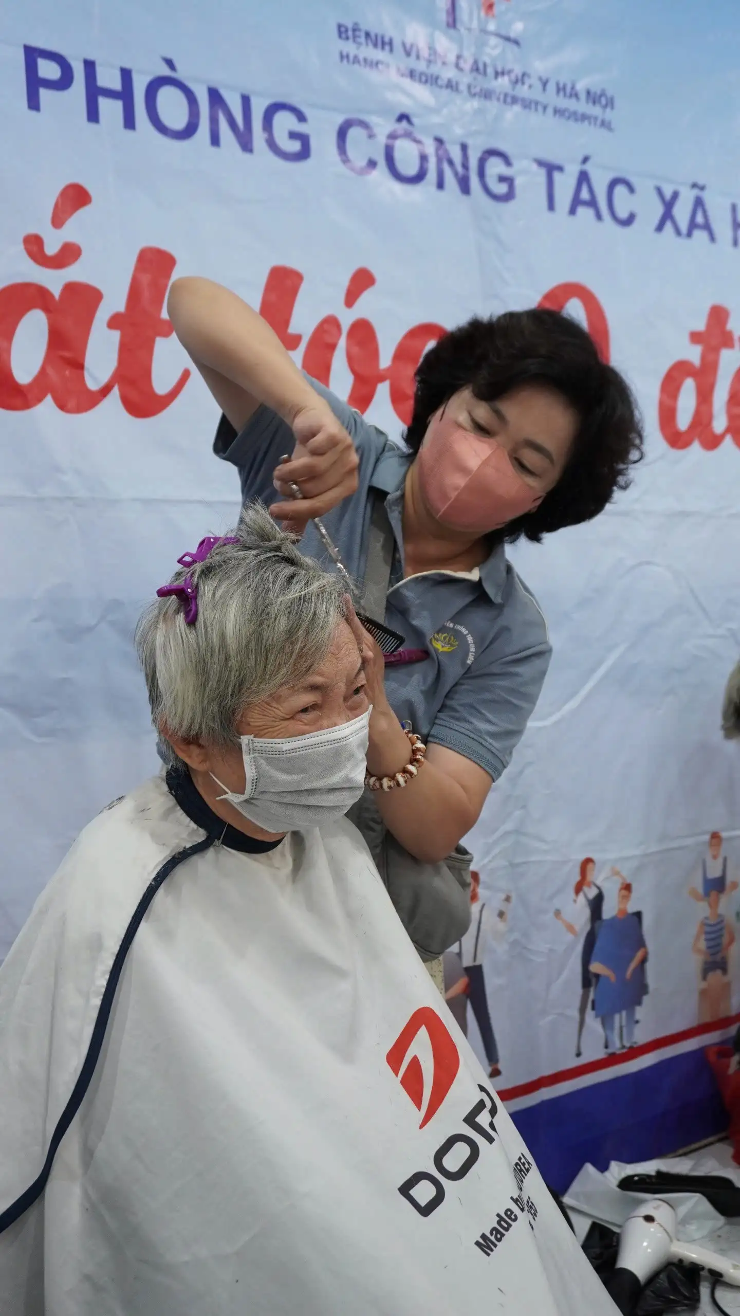 Cắt Tóc 0 Đồng – Gửi Gắm Yêu Thương